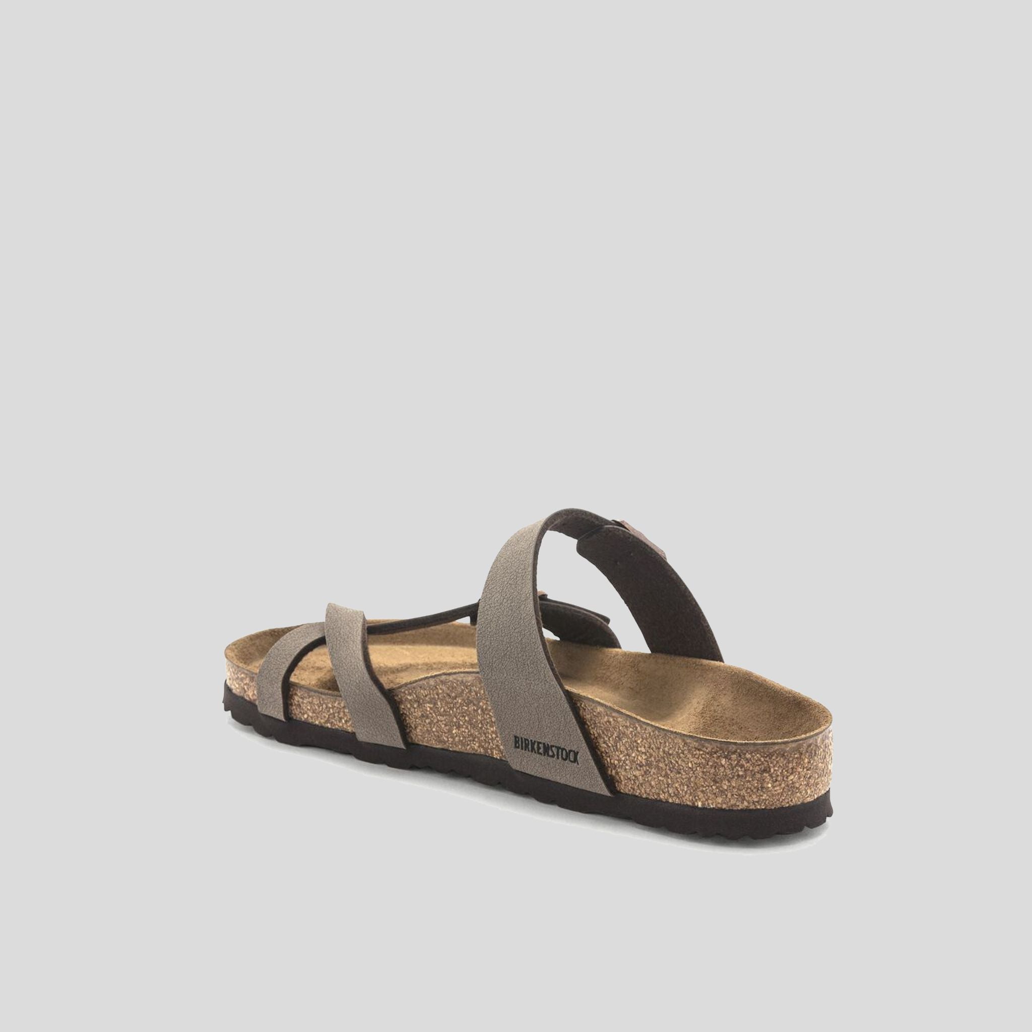 Mayari Birkibuc  | Mocha