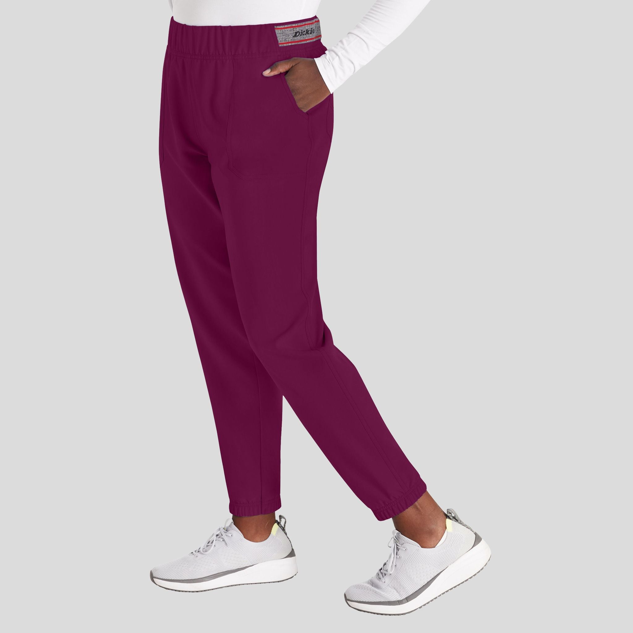 Women's Mid Rise Jogger Scrub Pant | Wine