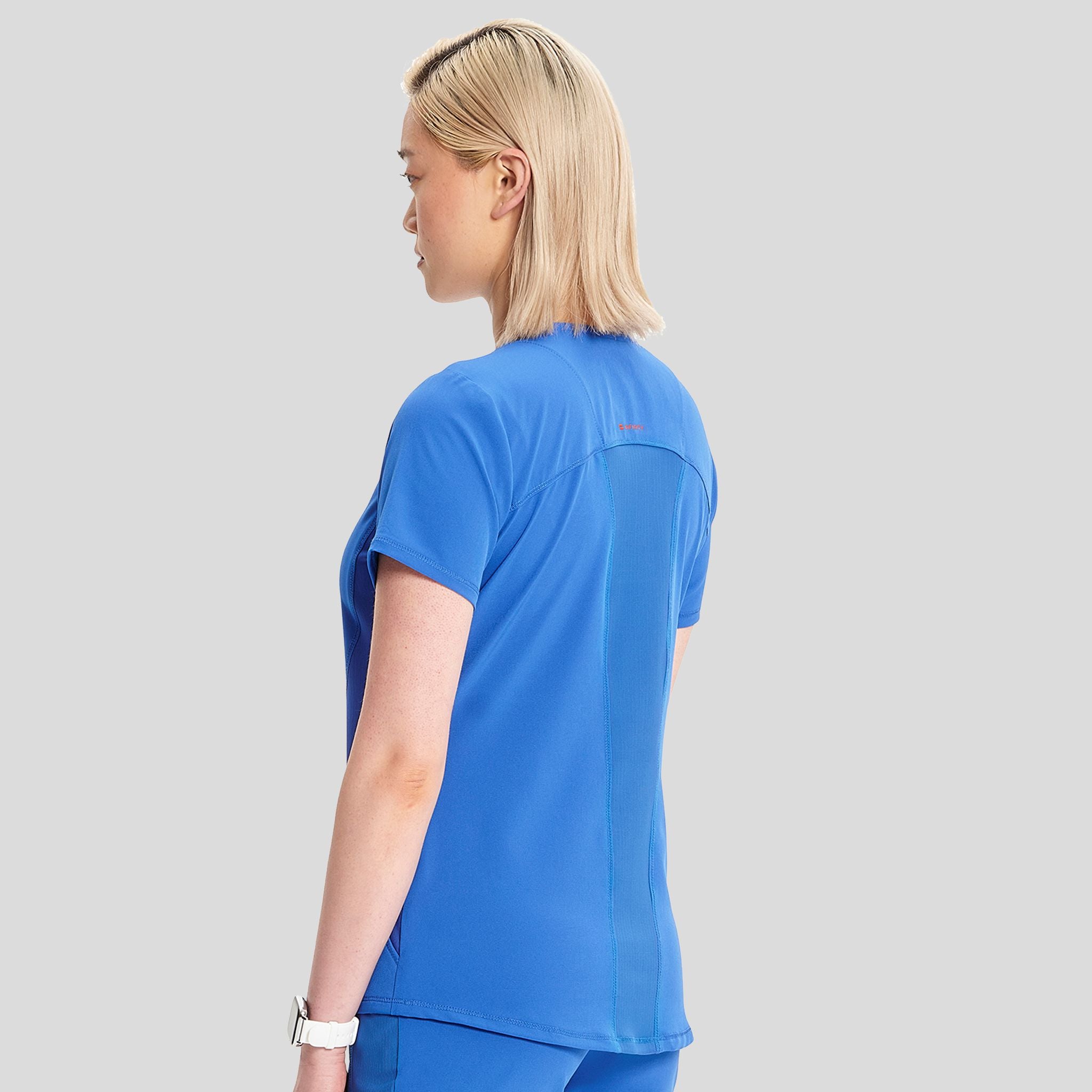 IN_INFINITY_GNR8_VNECKTOP_620A_ROYAL_LEFT