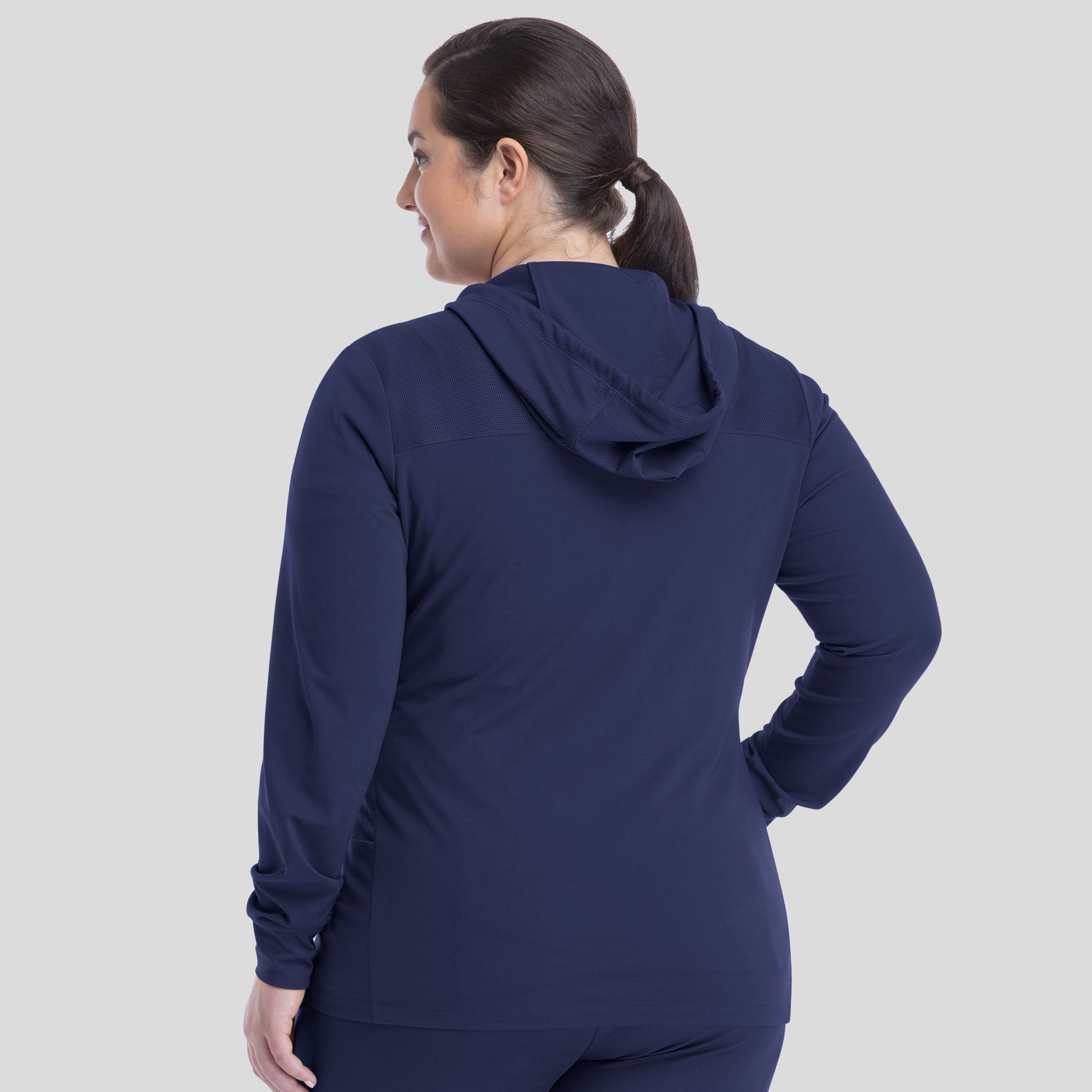 Maevn_Focus_90301_NAVY_BACK